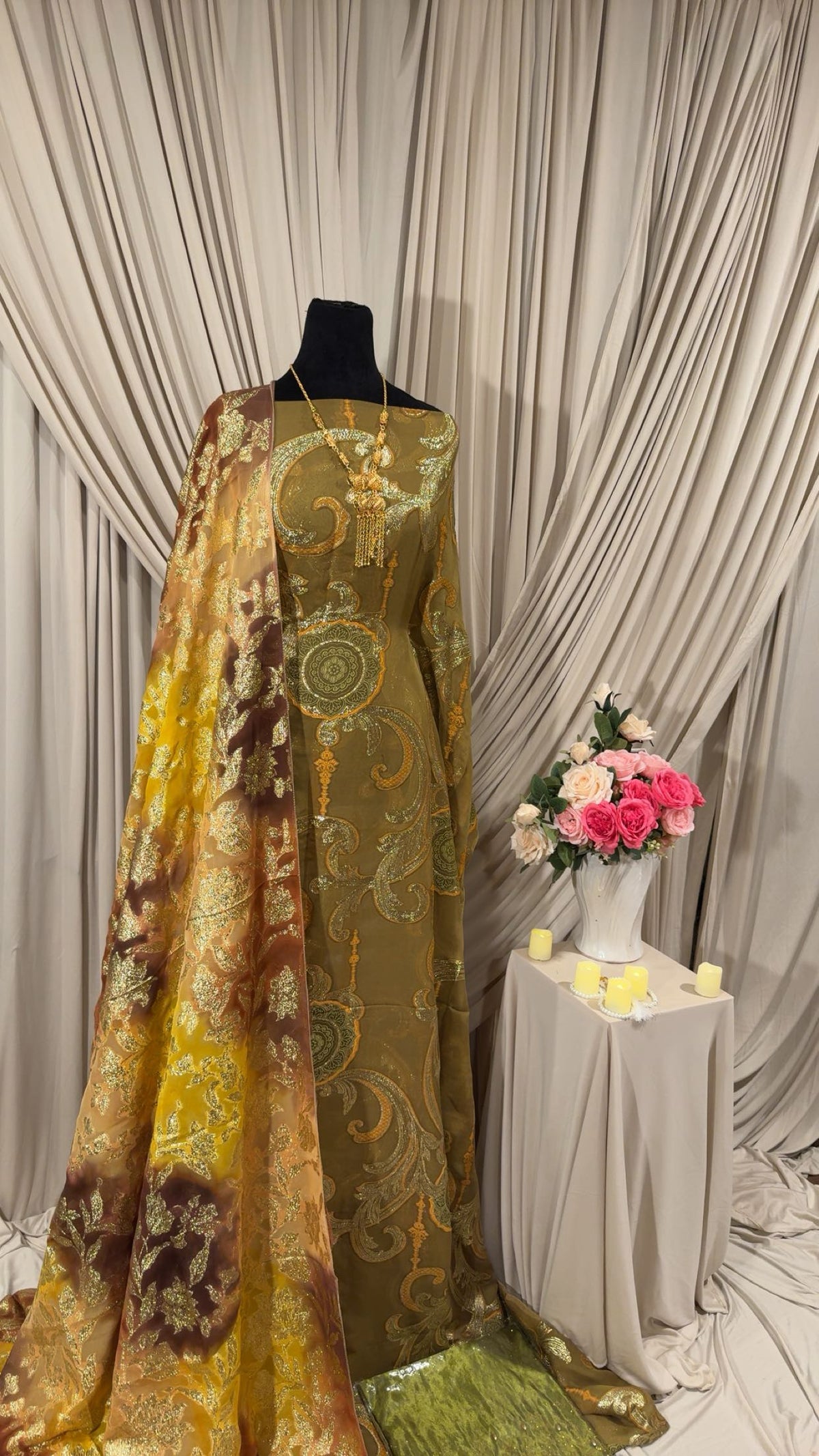 Golden Bronze Fransawi Dirac Set