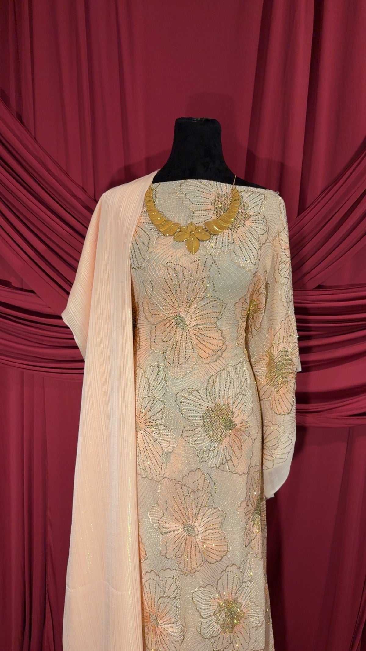 Ivory Bloom Dirac Set
